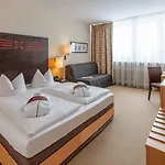 מלון Mercure Partenkirchen 4*