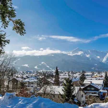 加米施帕滕基兴美居酒店 酒店