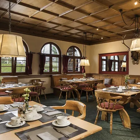 酒店 加米施帕滕基兴美居酒店 4*